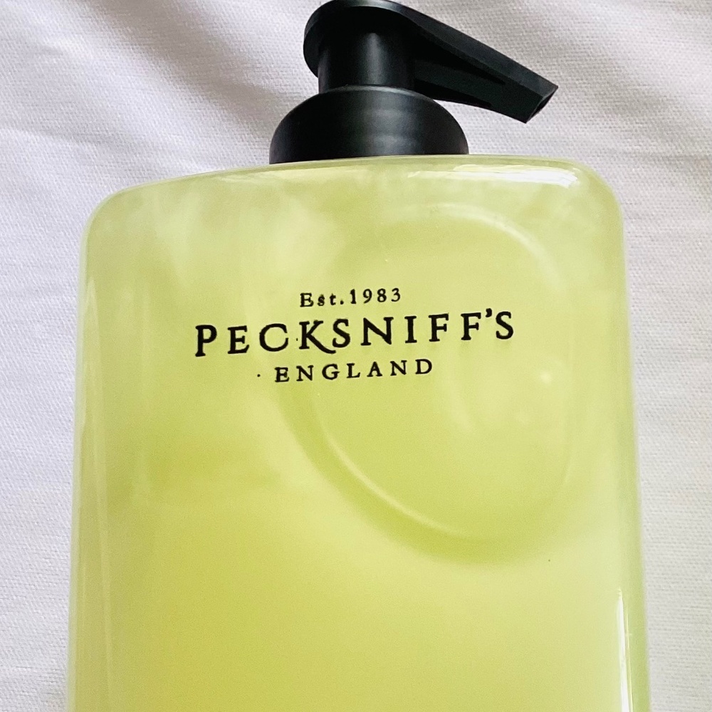 PECKSNIFF’s England Grapefruit & Citron Moisturizing Handwash. Brand New